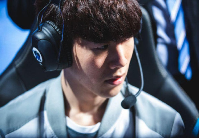 而赫罗纳主 而赫罗纳主